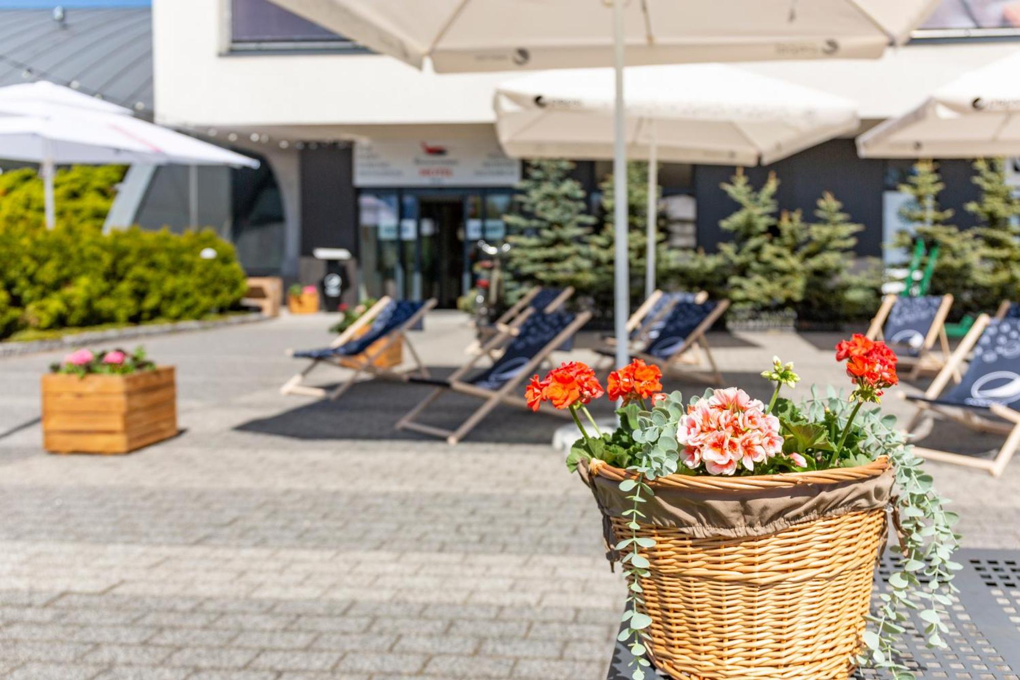 Hotel Bazantowo Sport Катовіце Екстер'єр фото