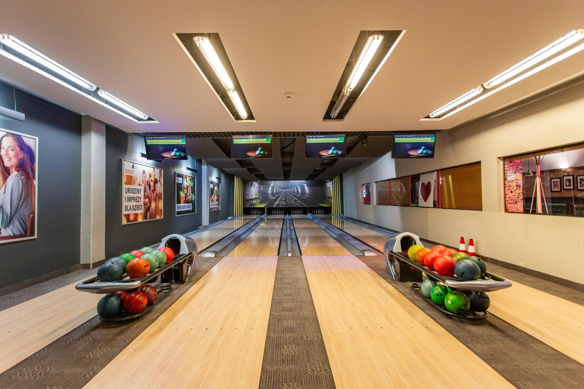 Hotel Bazantowo Sport Катовіце Екстер'єр фото