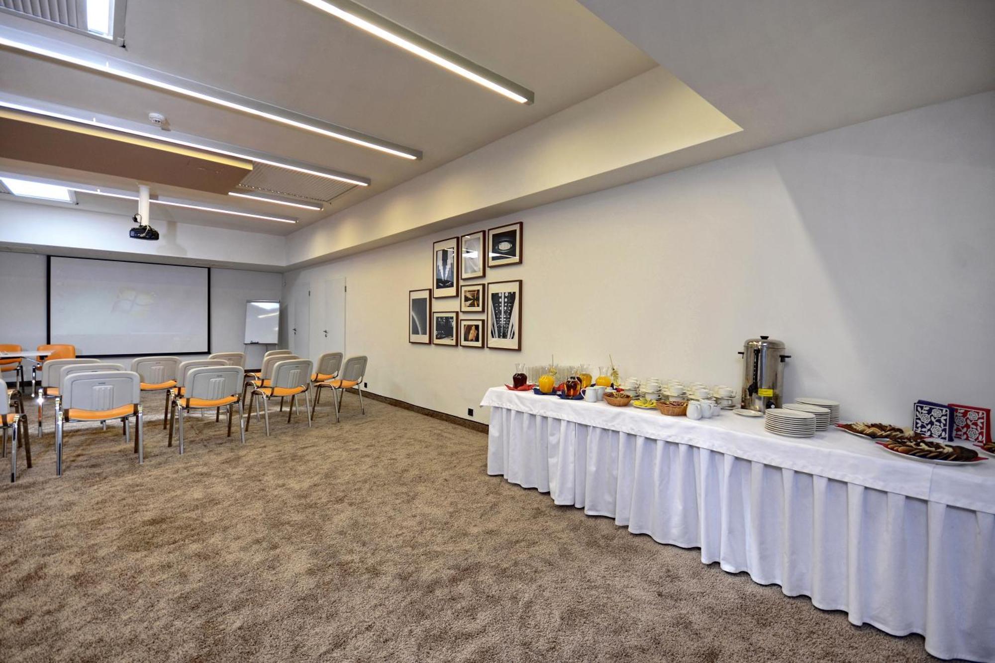 Hotel Bazantowo Sport Катовіце Екстер'єр фото